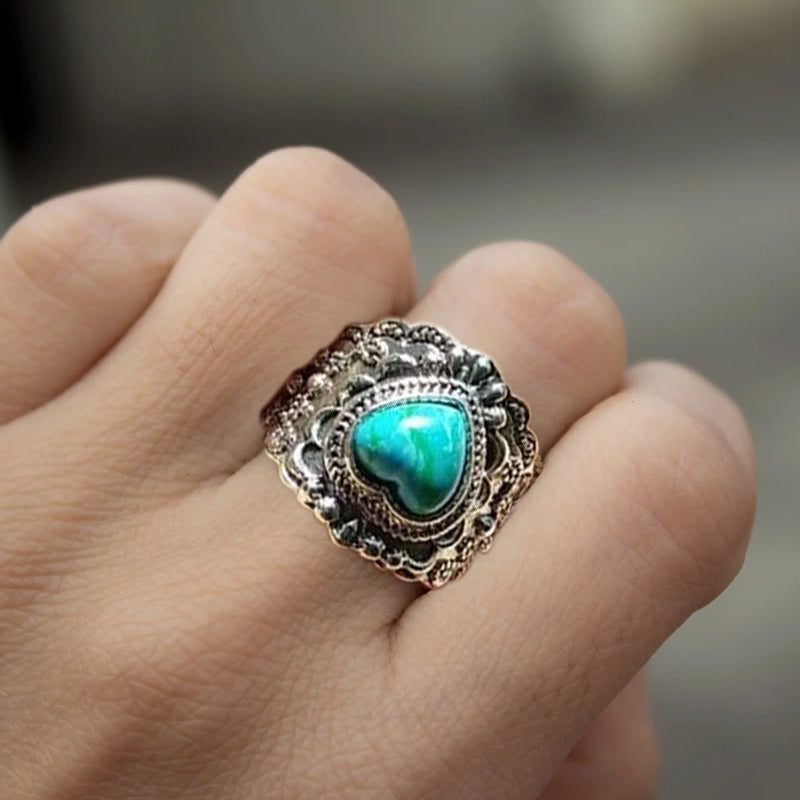 Vintage Ring mit grünem Herz