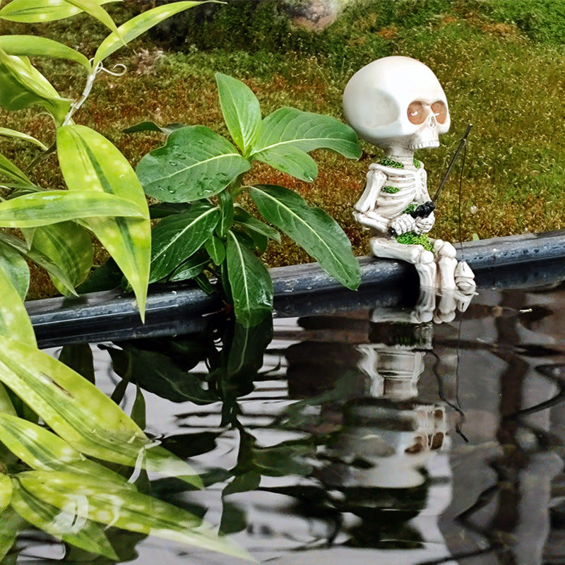 Angelndes Skelett Garten Figur