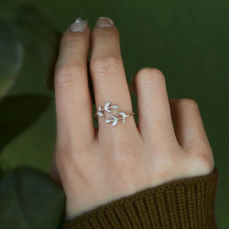 Creative Leaf Ring